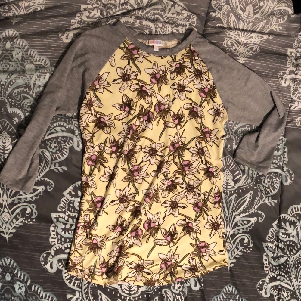 Lularoe “Randy” yellow floral baseball tee